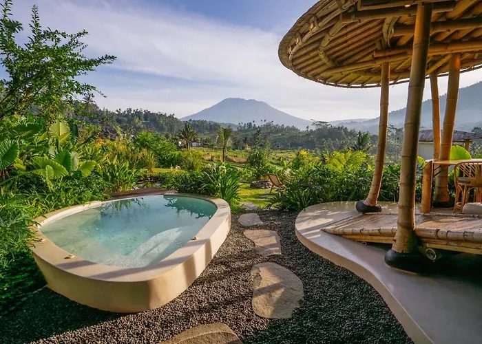 Earth Bali Luxury Bamboo Sidemen (Bali)