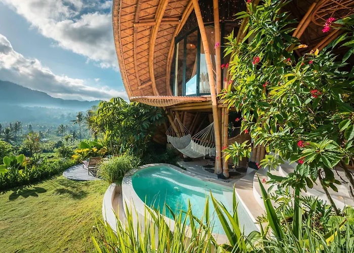 Earth Bali Luxury Bamboo Villa *